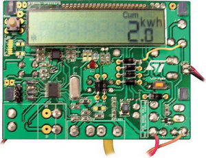     STM8L152 + STPM10 